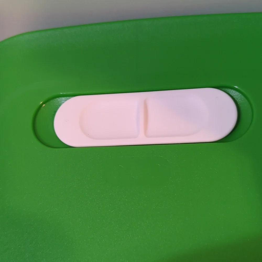 Tupperware 4 Piece Set Fridge Smart Excellent Preowned Condition